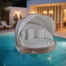 nadmuchiwana-sofa-kapielowa-ze-skladanym-dachem-2-.webp