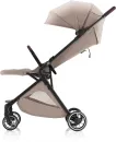 britax-romer-tira-lekki-wozek-spacerowy-dzieciecy-do-miasta-bezowy-teak-3-.webp