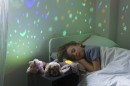 cloud-b-dream-buddies-ella-the-unicorn-lampka-nocna-z-projekcja-swietlna-jednorozec_20390_7.jpg
